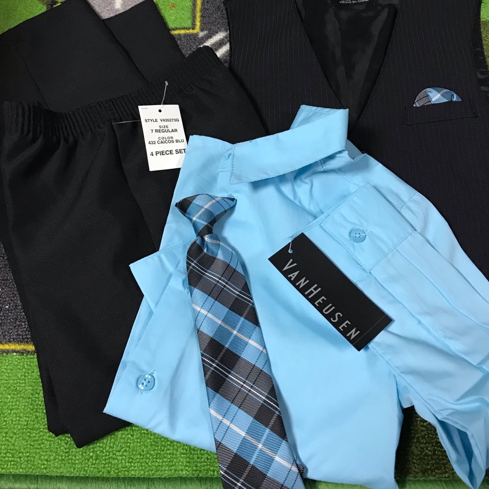 van heusen boys suit Size 7 Nwt
